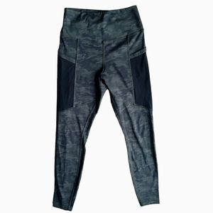 Camo Good American pocket sculpt mesh pockets leggings size 2